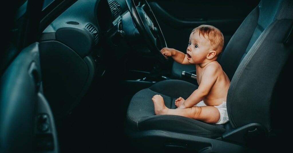 hasta que edad tengo que llevar al bebe a contramarcha en el coche